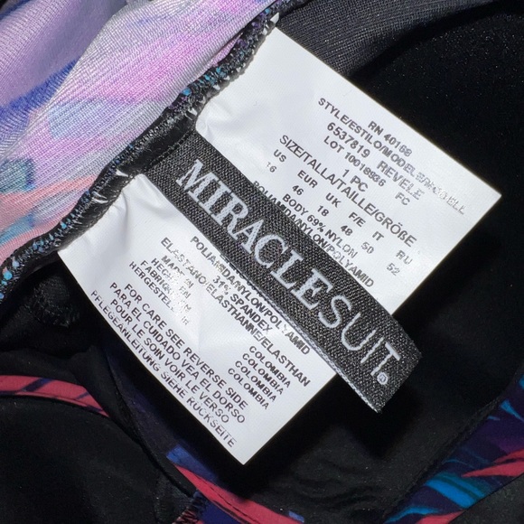 Miraclesuit Caliente Tropica Revele in Framboise Size 16 New with tag - Picture 12 of 12